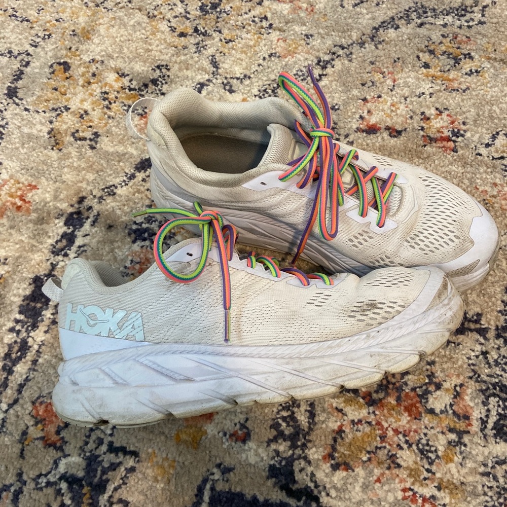 Hoka Clifton 6